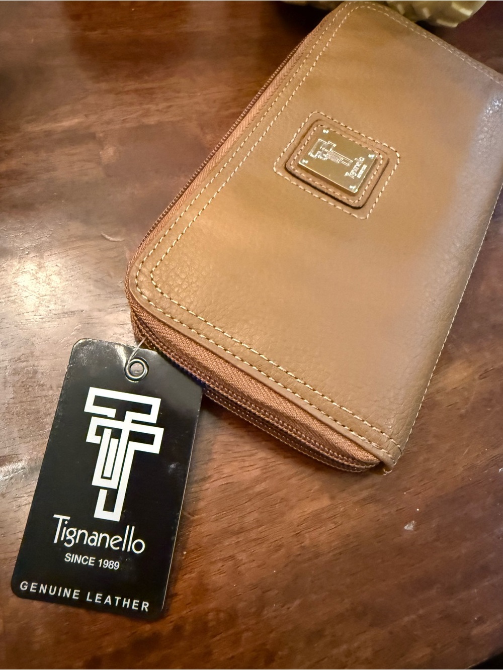 Tignanello Caramel Brown Leather Zip Card Holder